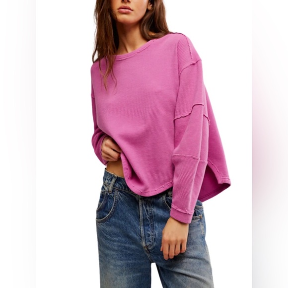 We The Free Eclipse Tee - Picture 7 of 15